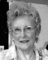 Elaine Ostrowski's Instagram, Twitter & Facebook