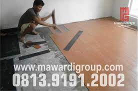 Lantai berbahan material yang satu ini juga memiliki … Lantai Vinyl Motif Kayu Mawardi Group