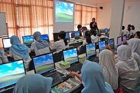 Lantas bagaimanakah etika dalam penggunaan teknologi informasi dalam dunia pendidikan? Ma Walisongo Kayen