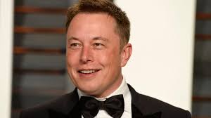 Elon Musk considers privatizing Tesla