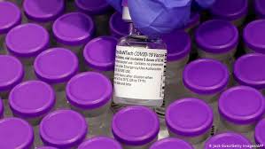 Your child should get their first shot at age 11 to 12. Israel S Clever Coronavirus Vaccination Strategy Science In Depth Reporting On Science And Technology Dw 16 02 2021