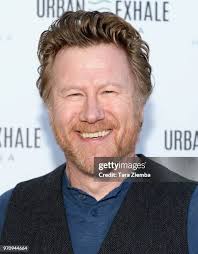 17 Photos & High Res Pictures