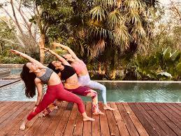 Currently, all the courses are being taught in the english language, with plans run courses in additional languages in the future. Retiro De Yoga En Mexico Y E S Yoga Evolution School