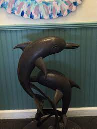 Dolphin blowjob