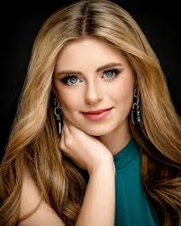 Meet our incredible judges! We are grateful to have selected a great team  this year! Judges Spotlight! ✨Miss Alaska Earth judges: 1. Kendall Smith 2.  Jodi Stanga 3. Jada Hampton ✨Baby/Toddler Ak