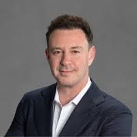 Thomas Siegler's Instagram, Twitter & Facebook