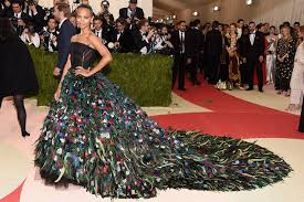 10 super awesome glow in the dark party ideas. Met Gala 2016 Claire Danes S Glow In The Dark Gown Upstaged A Red Car Vanity Fair
