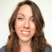 Courtney Garrity's Instagram, Twitter & Facebook