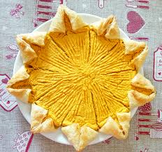 La torta salata carciofi e ricotta è una pietanza genuina e appetitosa, perfetta per arricchire i cestini del pic nic. Torta Salata Di Zucca E Ricotta Una Mamma In Cucina