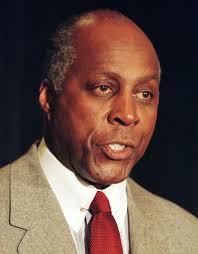 Vernon Jordan, U.S. civil rights activist and lawyer, dies at age 85