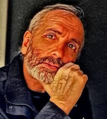 laluchaylailusión Letra y Música Sergio Cohen Todas las pasiones que  encendí, la sangre que vertí, la lucha y la ilusión. Todos los mundos que  descubrí, el amor que sentí, los ecos de