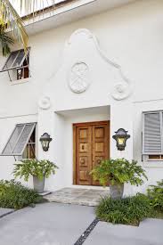 But bright colors can provide your front porch a modern look. 25 Front Porch Decorating Ideas Designer Front Porch Inspiration