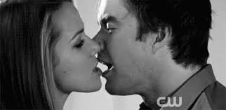 Quinn And Clay Sleeping Problem 9X01One Tree Hill - Youtube