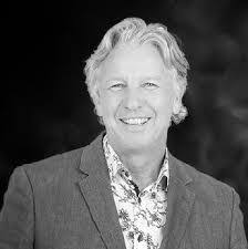 Toni Benefield's Instagram, Twitter & Facebook