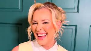 Renee Paquette memamerkan penampilan baru setelah dinamit AEW