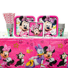 Mickey, donald, goofy, daisy and pluto are underway. Minnie Mouse Happy Helpers Birthday Party Supplies Pack For 16 Guests Straws Dinner Plates Lunch Napkins Cups And Table Cover Celebrate Your Kid S Birthday With This Minnie Mouse Party Bundle Buy