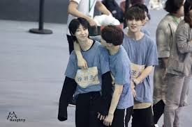 a shy minghao and a flirty junhui is my favorite junhao junhao jun junhui the8 minghao svt seventeen couple kpop seventeen ジュン seventeen ジョシュア ジョシュア