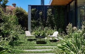 A Modernist Ruin In Malvern Malvern House Paver Patio Garden Architecture