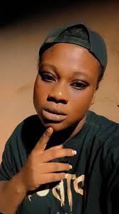 The Myth of the Perfect Woman: Why You Should Stop Searching. In today's  society, there's a common misconception that the key to a happy and  fulfilling marriage is finding the "perfect" woman.