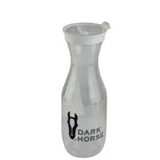 Ideal for use as a centerpiece or simply a complement to your restaurant's atmosphere, wine decanters is the perfect finishing touch on any presentation. 32oz Plastic Wine Decanter Plastic Juice Pitcher Buy Plastic Wine Decanter 0 5l Clear Wine Carafe Plastic Carafe With Clip Lid Product On Alibaba Com