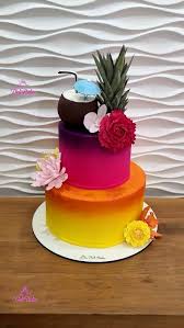 Bolo Tardezinha, #bolotardezinha #cakedesign #cakedecorating  #bolosartesanais #bolosconfeitados, #bolos #bolosemsalvador #boloartesanal  #tortasebolos #delidelicia #delibolos #boloaamanteigado, ...