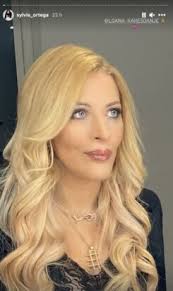 Loana : pourquoi elle a des problèmes de mâchoire