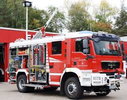 Freiwillige Feuerwehr Saarlouis Tlf 20 40 Sl 2 24 Feuerwehr Fahrzeuge Feuerwehr Feuerwehrwagen