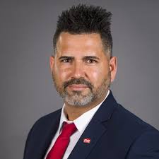 Edward Serrano González