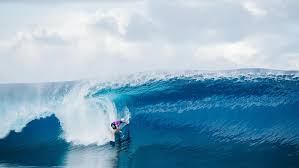 It left wright needing to learn to walk and surf again. Surfing Champion Owen Wright Hopes His Tahiti Pro Victory Will Inspire Others To Wear A Helmet Abc News