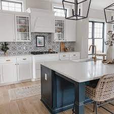 Pin By Shana Piaskoski On Home Decor Kitchen In 2021 Kitchen Inspirations Kitchen Design Small Kitchen Remodel