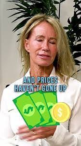 Lori Ebeling's Instagram, Twitter & Facebook