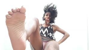 Giantess Ellie wipes out a crowd with her cheesy giant feet