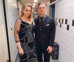 With a towering height of 6 feet 2 inches, nikkie is already taller than average men. Dylan Drossaers Wiki Age Nikkietutorials Boyfriend Bio Family