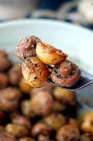 Pan Roasted Garlic Mushroom And Baby Potatoes Recipe Mushroom Recipes Garlic Mushrooms Stuffed Mushrooms