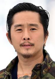 Justin Chon (I)