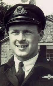 Lt Cdr Jock Moffat, Swordfish pilot whose torpedo attack led to the sinking  of the Bismarck