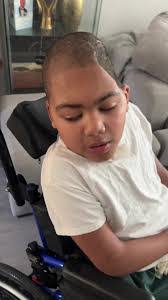 Desmond Clayton's Instagram, Twitter & Facebook