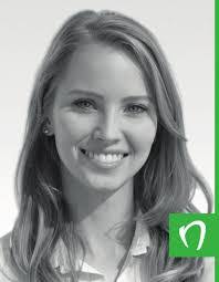 Juliana Everett's Instagram, Twitter & Facebook