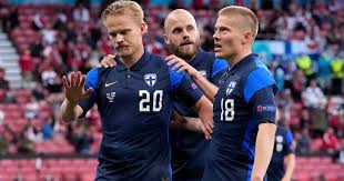 Danish player christian eriksen was rushed to hospital after he collapsed on the pitch during denmark's euro 2020 opening match against finland on saturday. Mr0jcvjjzl0mcm