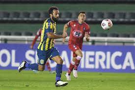 Sin la opción de ocupar el gigante de arroyito, por razones sanitarias, kily gonzález y luvera llevan a los favoritos del grupo a al florencio sola. Huachipato Perdio Por Goleada Ante Rosario Central En Antesala De Su Partido Ante Colo Colo Hinchada Monumental