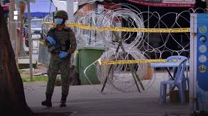 Lockdown di malaysia ini diumumkan langsung oleh perdana menteri muhyiddin yasin dalam konferensi pers yang digelar senin (16/3/2020) malam. 101 East Al Jazeera Malaysia S Migrants Locked Up In Lockdown Facebook