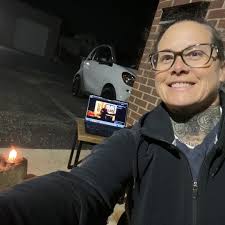 Stream Amey Lee Himes music