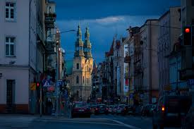 Hi/low, realfeel®, precip, radar, & everything you need to be ready for the day, commute, and weekend! Kiedy Jechac Do Poznan Klimat I Pogoda 5 Liczba Miesiecy Do Unikania