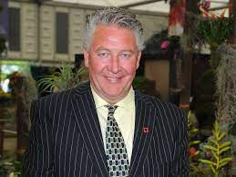 Experts spruce up the gardens of various homeowners. Ground Force Presenter Tommy Walsh Arrested After Altercation In Garden The Independent The Independent