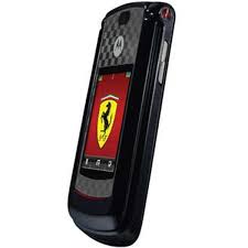 Motorola RAZR2 V9 Ferrari Special ...