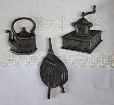 Cast Iron Wall Decor Set Of 3 Cast Iron Wall Plates Etsy Iron Wall Decor Vintage Kitchen Decor Farmhouse Wall Decor Set