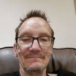 Leslie Tarbox's Instagram, Twitter & Facebook