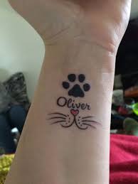 This one will certainly get a lot of appreciation from your friends, mainly for its cute. 22 Small Cat Tattoo Ideas For Ladies Styleoholic