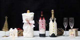 Choisir une bouteille champagne c'est aussi une question de prix. 35 Idees De Tablier Pour Bouteille Tablier Bouteille Service De Table