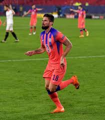 Footballeur international français et champion du monde. 4 Olivier Giroud Goals Vs Sevilla Secure Top Spot For Chelsea